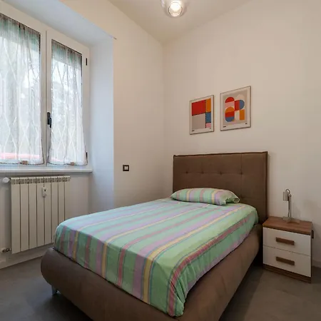 Guesthost - Elegant&central In Piazza Bologna Apartamento *