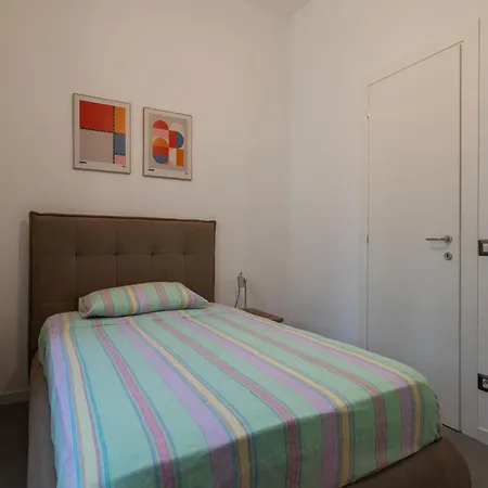 Apartamento Guesthost - Elegant&central In Piazza Bologna *