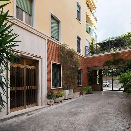 Appartement Guest Host - Elegant&central In Piazza Bologna